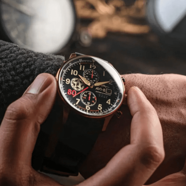 Montre AVI-8 Hawker Hurricane Classic D-DAY 80 Edition Limitée AV-4011-1D – Image 2